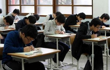 高考分数与平时考试分数大概会差多少分呢？